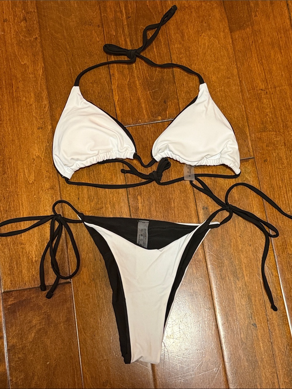SHEIN V Cut Black & White Tie Triangle Cheeky Bikini with Removable Pads Med